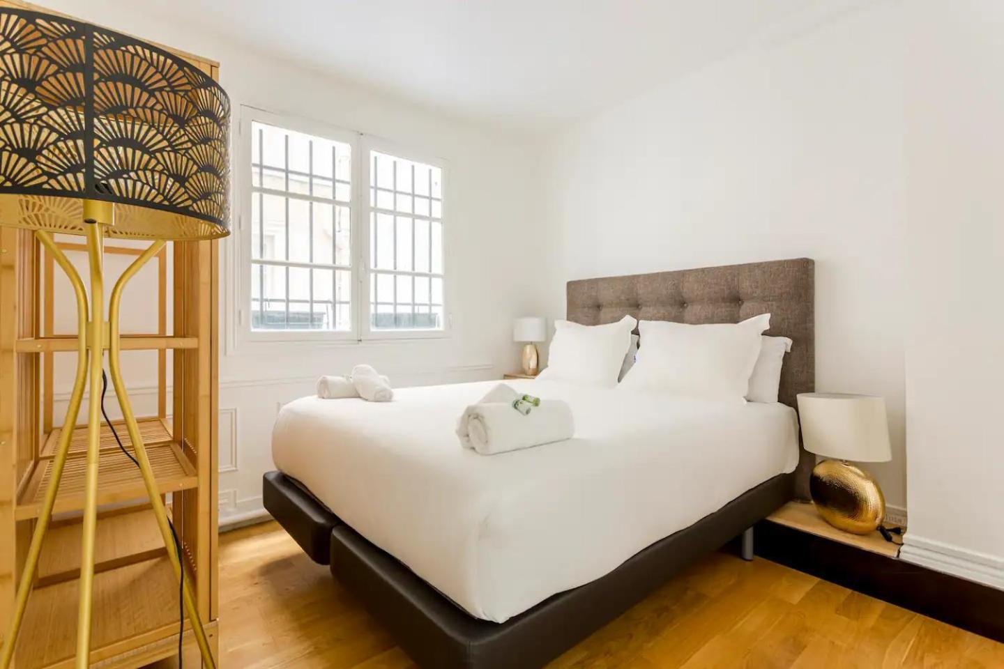 8P - 3Br Le Marais Spacious - Central - Historic Apt Parigi Esterno foto