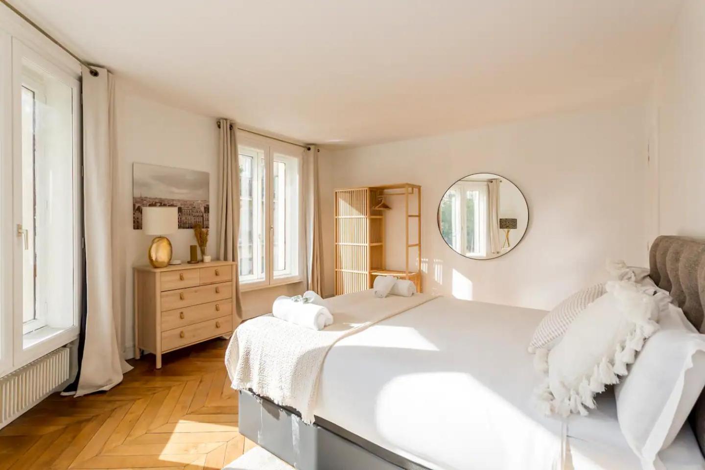 8P - 3Br Le Marais Spacious - Central - Historic Apt Parigi Esterno foto